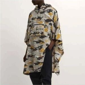 Zara camo camouflage poncho rain coat jacket packable technology